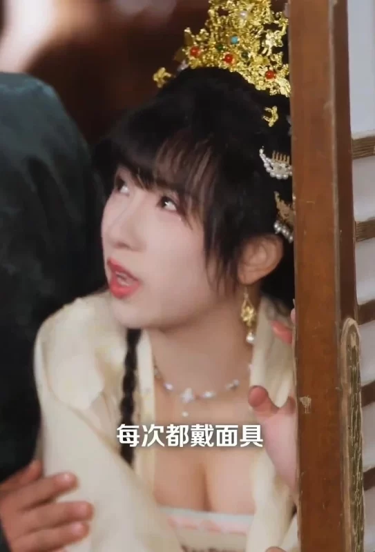 国产精品擦边短剧【完蛋假太监要曝光了】差点被阉割-泡泡资源